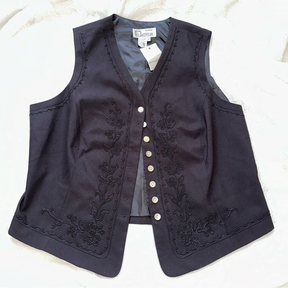 Vintage Whimsigoth Black Vest Floral Embroidered Plus Size 16W Abalone Button Up - Picture 2 of 11